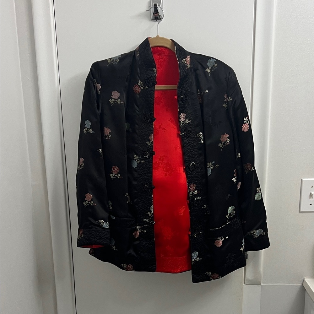 🌺Floral Black Silk Blazer with Red Lining Handmade in China in 1970s and Perfect